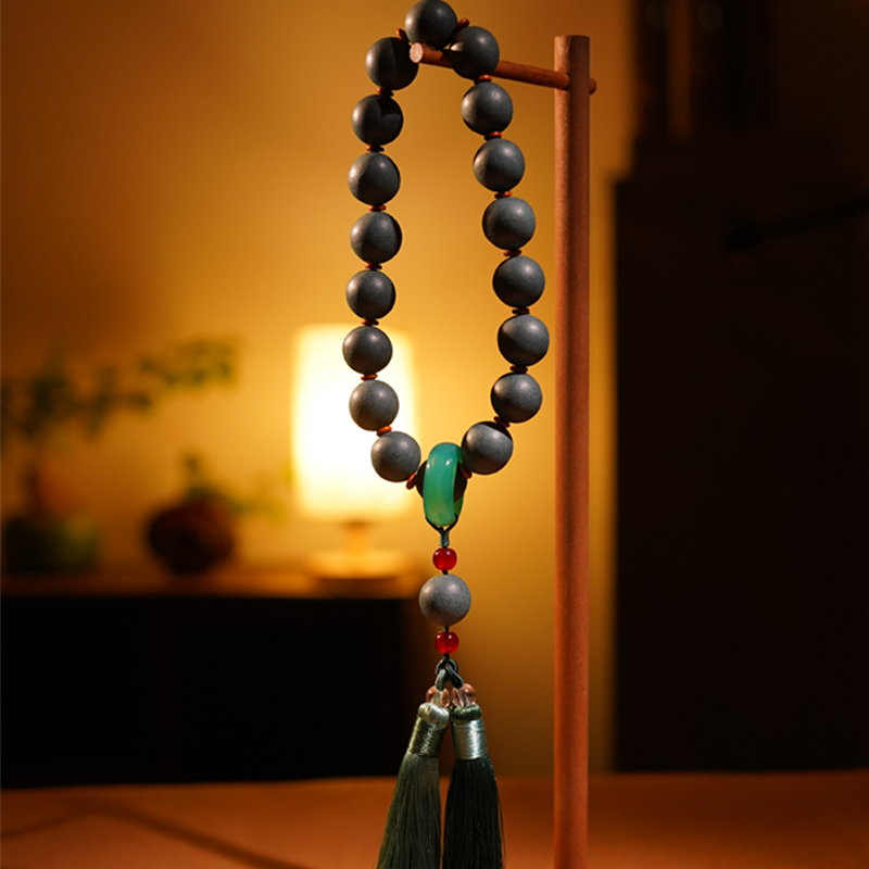 【Lake Blue Dragon Plum】